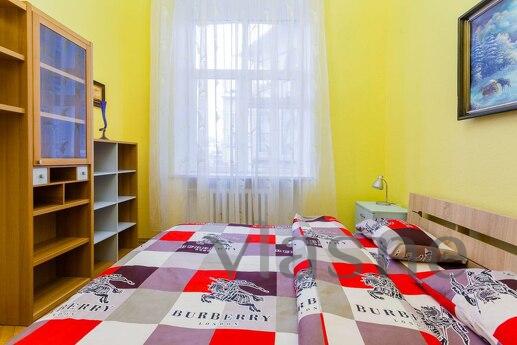 Rent podobovo 4k apartment, Kyiv - günlük kira için daire