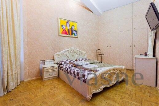 Rent podobovo 4k apartment, Kyiv - günlük kira için daire