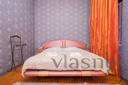 Rent podobovo 4k apartment, Kyiv - günlük kira için daire