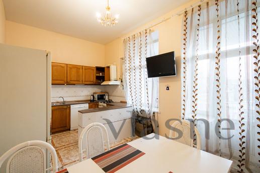 Rent podobovo 4k apartment, Kyiv - günlük kira için daire