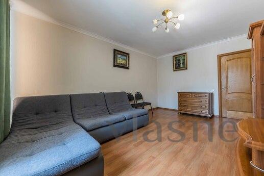 Подобова 2к квартиру біля Палац спорту, Киев - квартира посуточно