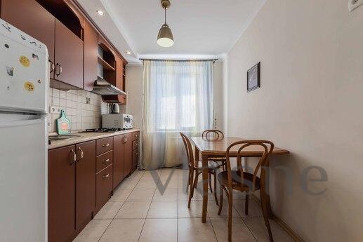 Подобова 2к квартиру біля Палац спорту, Киев - квартира посуточно