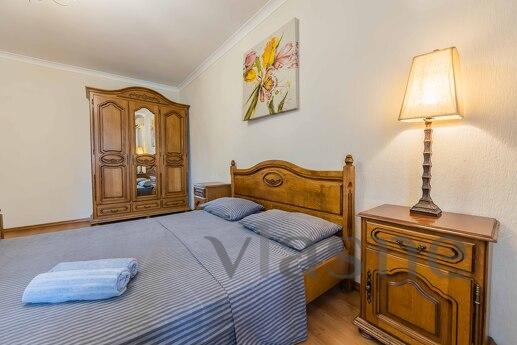 Подобова 2к квартиру біля Палац спорту, Киев - квартира посуточно