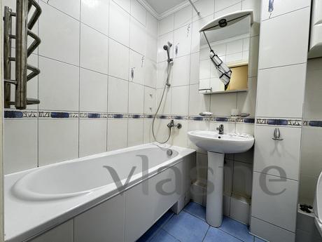 Оренда 2к квартири біля метро Печерьска, Киев - квартира посуточно