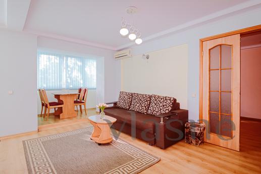 Rent 2k apartment on Pechersk, Kyiv - apartment by the day