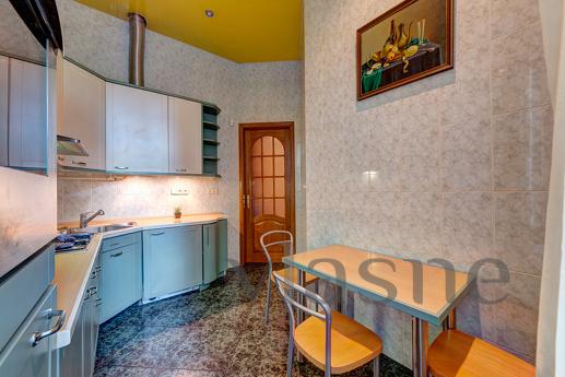 Подобова оренда 3к квартири, Киев - квартира посуточно