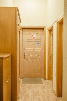 Pobodova rent 3k apartment, Kyiv - günlük kira için daire