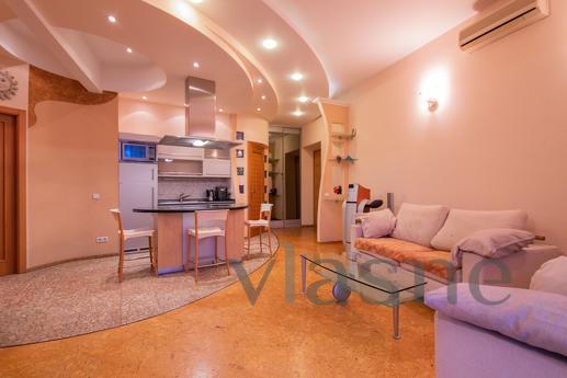 Оренда престижної 3к квартири у центрі, Киев - квартира посуточно