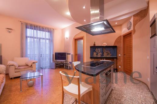 Оренда престижної 3к квартири у центрі, Киев - квартира посуточно