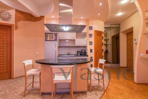 Оренда престижної 3к квартири у центрі, Киев - квартира посуточно