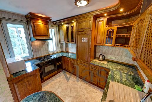 Podobova rent 3k apartment, Kyiv - günlük kira için daire