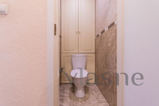 Zoloti Vorota metro istasyonunda 3 odalı daire kiralayın, Kyiv - günlük kira için daire