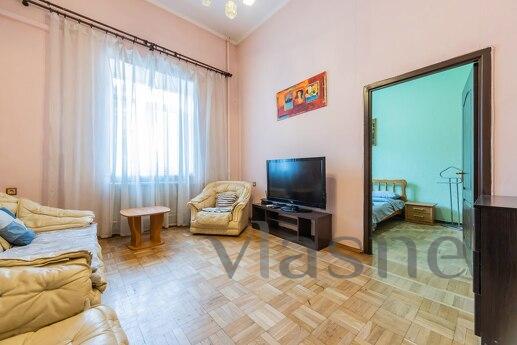 Podobova kiralık 4k daire, Kyiv - günlük kira için daire