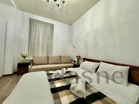Rent 1k apartment near the center of Kiev, Kyiv - apartment by the day