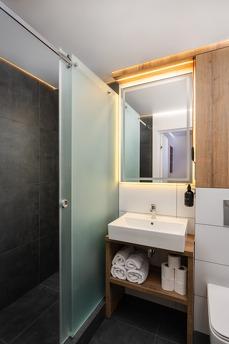 Daireler Kozatska, 11 m. Demiivska, Kyiv - günlük kira için daire