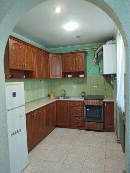 Quiet three-room apartment, Chernivtsi - günlük kira için daire
