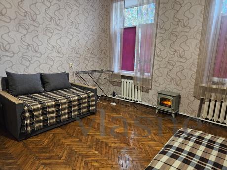 Оренда 1 кімнатна квартира  Вокзальна ме, Київ - квартира подобово