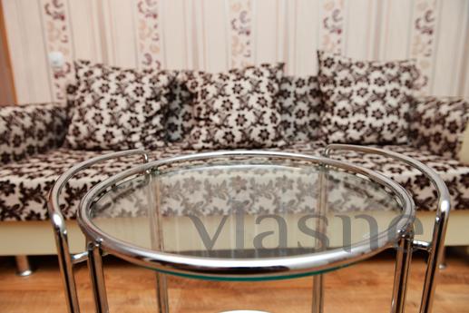 Excellent 3-bedroom apartment, Karaganda - apartment by the day