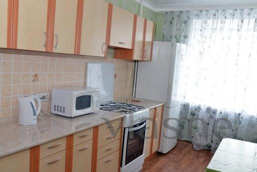 3-bedroom suites, SOUTHEAST, Karaganda - apartment by the day