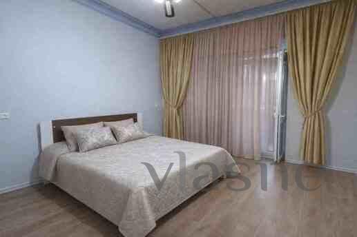 Pioneer. 3-room apartment. Red line., Krivoy Rog - günlük kira için daire