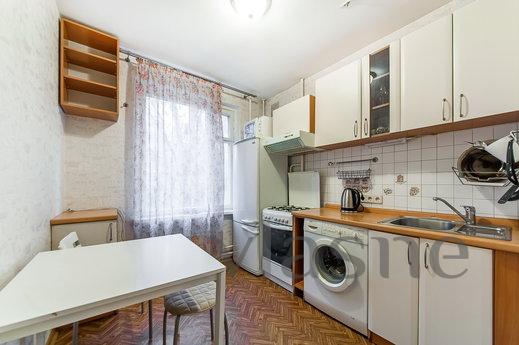 Beautiful apartment in the South West, Moscow - günlük kira için daire