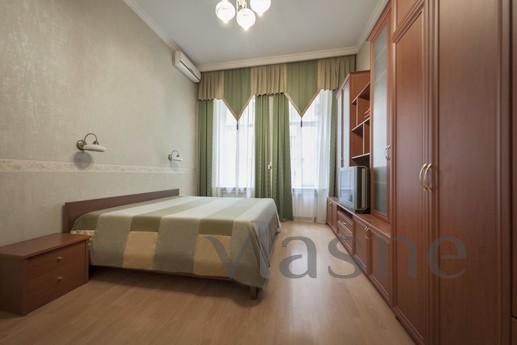 Spacious 2-bedroom flat on Chaykovskogo, Saint Petersburg - mieszkanie po dobowo