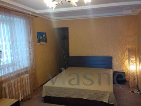 excellent apartment near metro station, Novosibirsk - günlük kira için daire