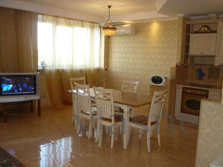 Excellent one-bedroom apartment on the main thoroughfare of 