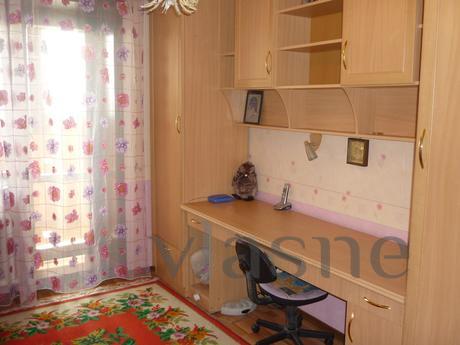 Two-bedroom apartment in Omsk, Omsk - günlük kira için daire