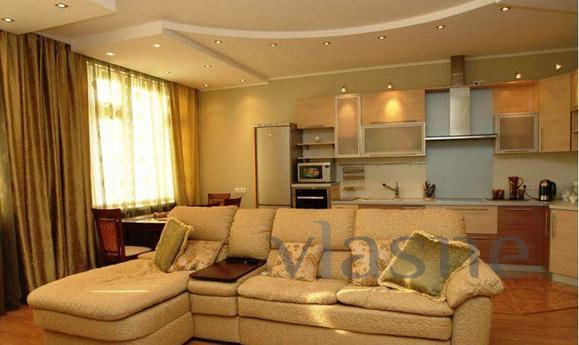 I rent apartments 2-bedroom luxury apartment in Omsk. The ap