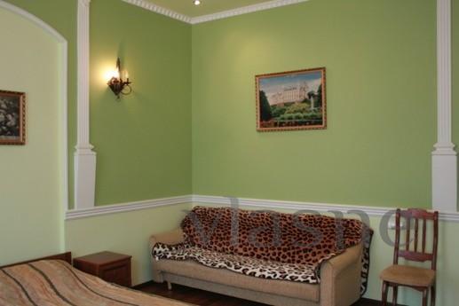 Apartment for rent in Omsk on Mayakovsky, Omsk - apartment by the day