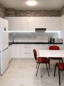 There is a quiet apartment in the Bucha metro station. The a