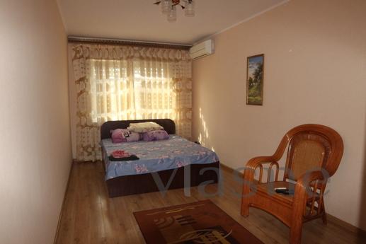 house 10 meters from the sea, Odessa - apartment by the day