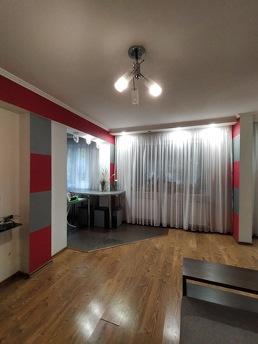 Сдам посуточно/почасово 2-х комнатную кв, Кривой Рог - квартира посуточно