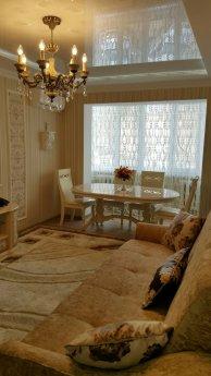 2-bedroom apartment, Shymkent - apartment by the day