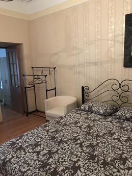 The apartment is located 5 minutes from Rynok Square and Ope