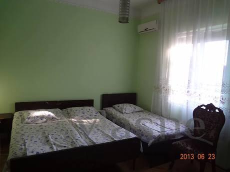 twins-hotel GONIO-BATUMI, Batumi - apartment by the day