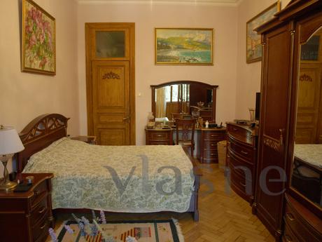Room on the embankment of Yalta, the bea, Yalta - apartment by the day