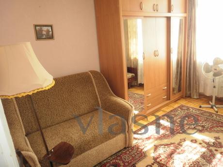 Rent one-bedroom apartment in the center of Berdyansk for su