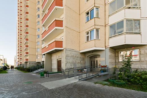 Daily Spaso-Tushinsky Boulevard 5, Krasnogorsk - günlük kira için daire