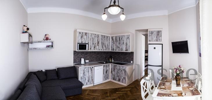 3 bedroom new apartment in the center, Lviv - günlük kira için daire
