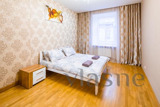 4 bedroom apartment in the center, Lviv - apartment by the day