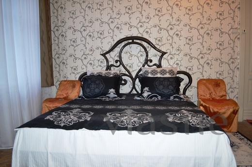 Deribasovskaya sokağında merkezde 1 yatak odalı daire Dairel