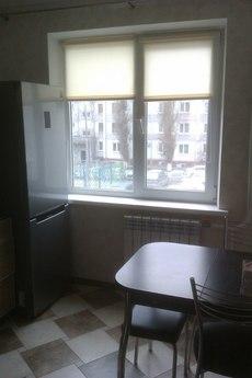 Two bedroom apartment in the city center, Belgorod - apartment by the day