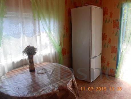 Relax on the beach, rooms for rent, Berdiansk - apartment by the day