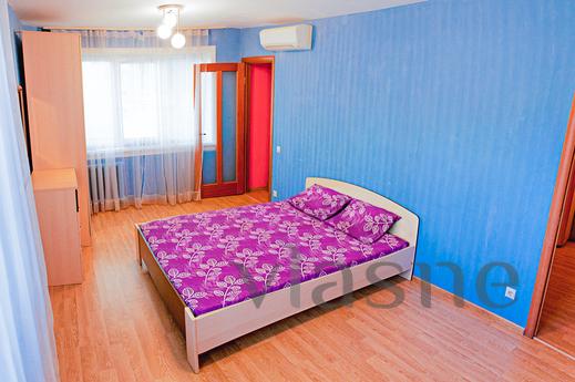 Cozy one-bedroom in the center, Novosibirsk - apartment by the day