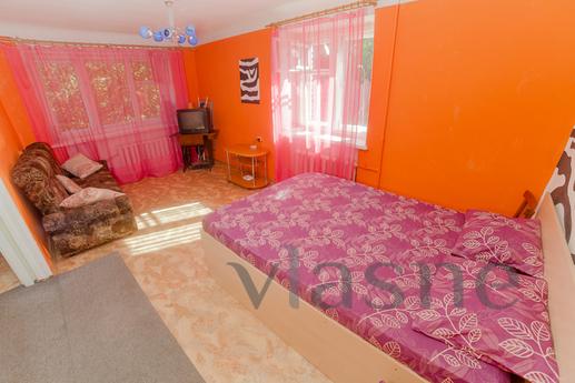 Cozy studio in the center of the metro, Novosibirsk - günlük kira için daire