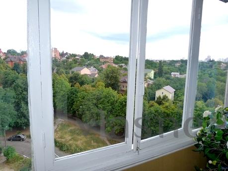 Rahat daire! 'Goloseevskaya' met, Kyiv - günlük kira için daire
