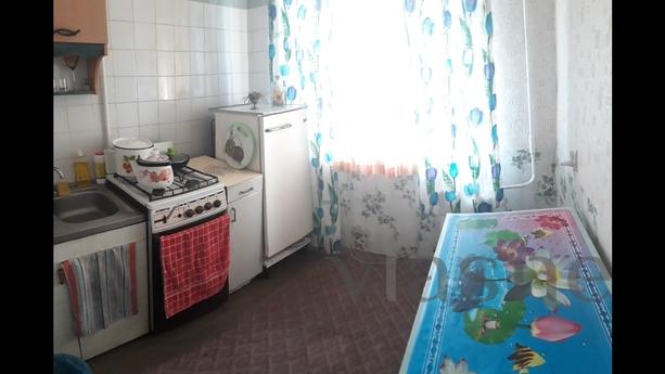2 odalı daire Guli Koroleva, 2, Dnipro (Dnipropetrovsk) - günlük kira için daire