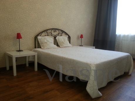 The apartment is in the prestigious area, Krasnodar - günlük kira için daire